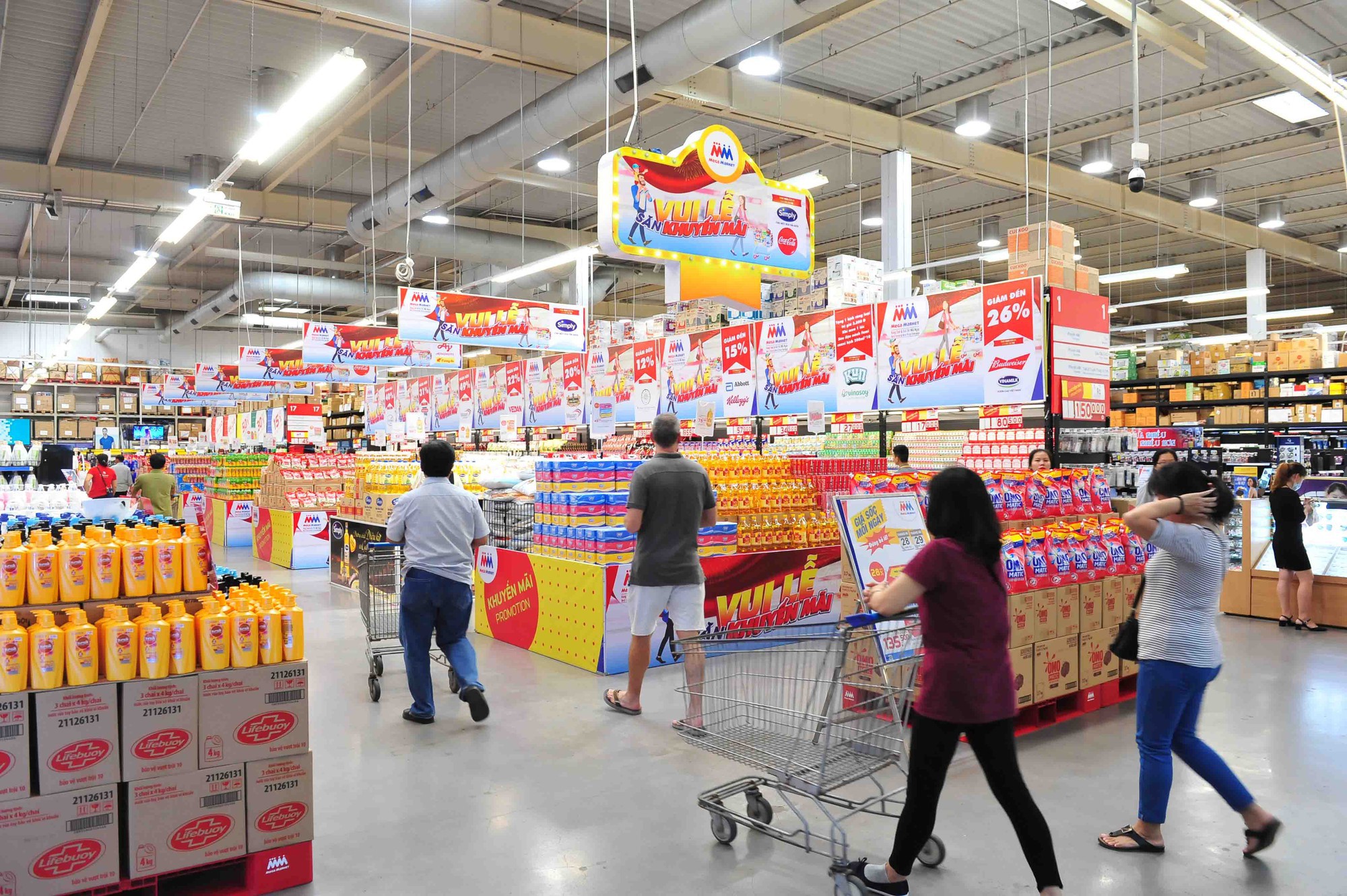 “Vui lễ săn khuyến mại” khủng tại siêu thị MM Mega Market - Ảnh 2.