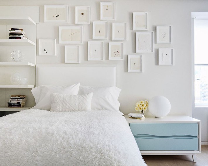 Nhẹ nhàng, đơn giản là thế nhưng một phòng ngủ đơn sắc trắng vẫn là niềm yêu thích của biết bao chị em - Ảnh 3.