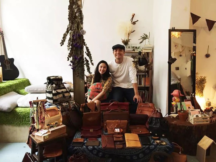 Khi không đủ tiền mua nhà, cặp đôi yêu nhau 7 năm ở Hong Kong biến căn hộ đi thuê tồi tàn thành tổ ấm mang đậm phong cách Retro - Ảnh 22.