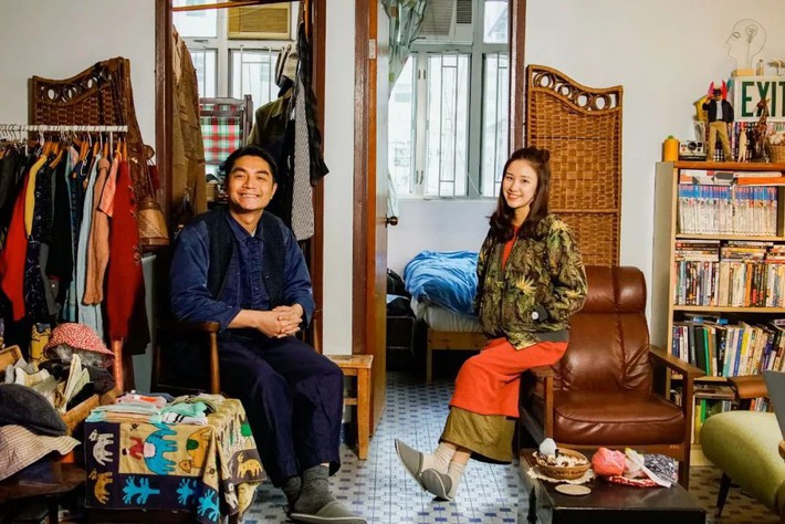 Khi không đủ tiền mua nhà, cặp đôi yêu nhau 7 năm ở Hong Kong biến căn hộ đi thuê tồi tàn thành tổ ấm mang đậm phong cách Retro - Ảnh 7.