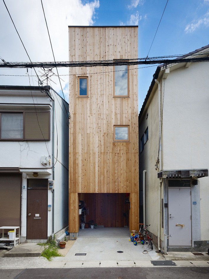 Một mình một kiểu nhưng ngôi nhà siêu nhỏ ở Nhật Bản vẫn gây ấn tượng vì sự thoải mái và tiện nghi  - Ảnh 1.