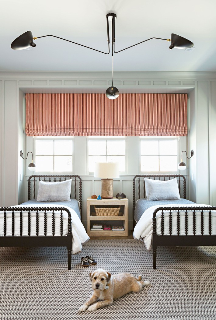 10 thiết kế trang trí phòng ngủ dành cho nhà đông người đẹp tuyệt vời ai nhìn cũng thích mê - Ảnh 1.