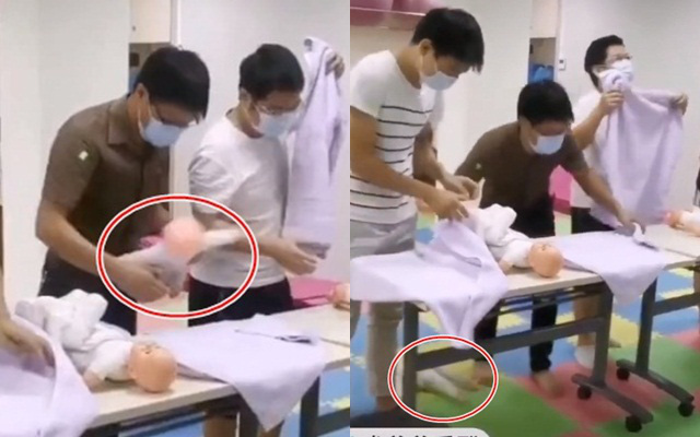 Cùng vợ đi học cách tắm cho con, anh chồng khiến những ai có mặt đều hốt hoảng với vị trí đặt &quot;em bé&quot; lúc thực hiện thử thách 