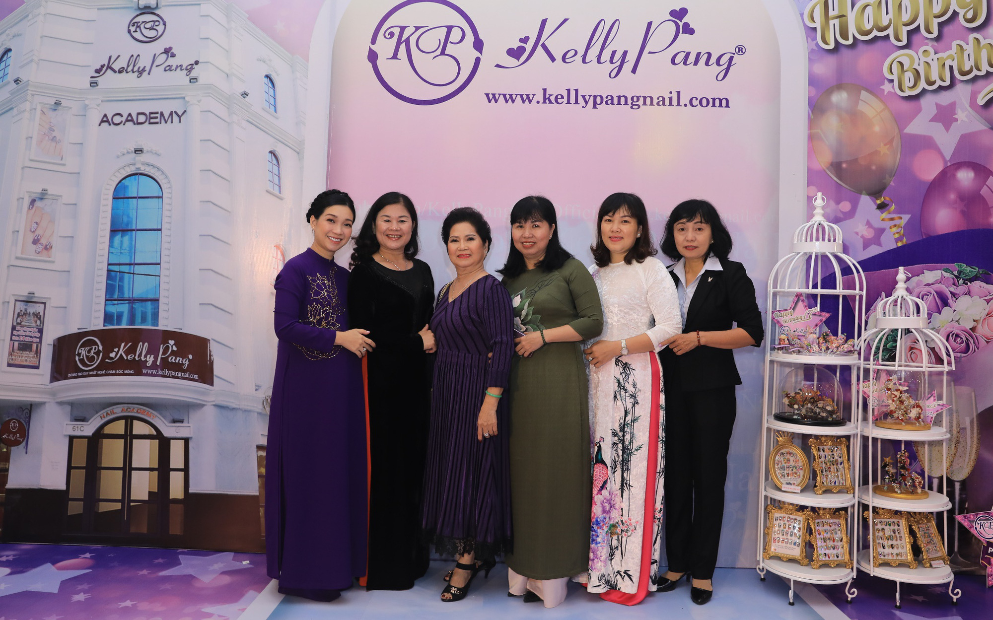 Câu chuyện thành công của Kelly Pang truyền cảm hứng với những ai muốn khởi nghiệp cùng nghề nails