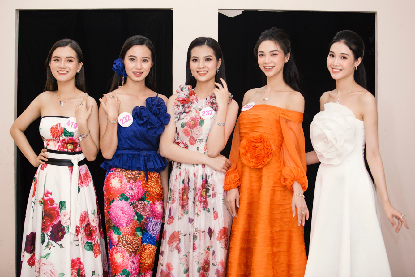Top 35 chung kết Hoa hậu Việt Nam 2020 nở bừng sức sống với Bộ sưu tập “The Most Beauty” - Ảnh 3.