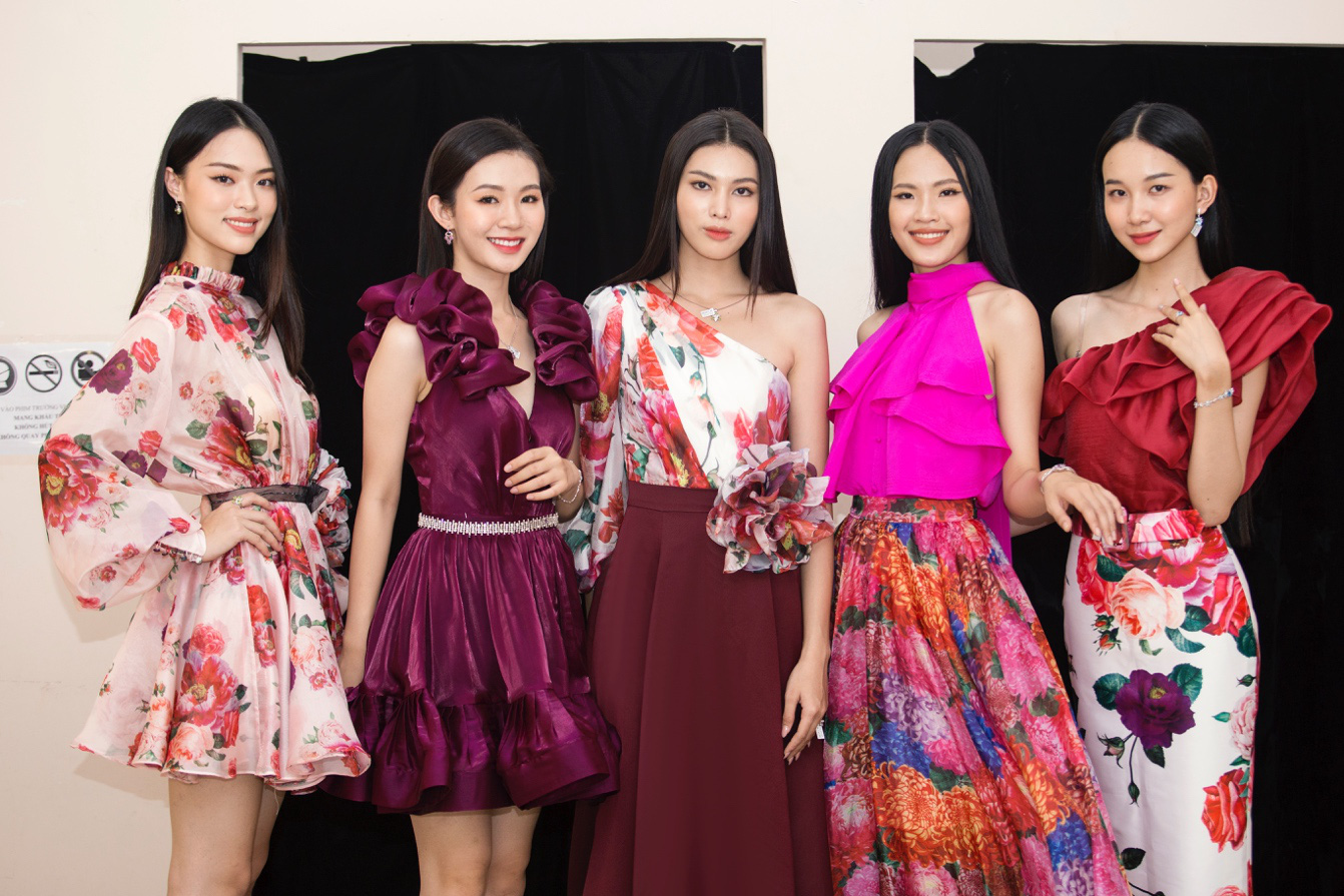 Top 35 chung kết Hoa hậu Việt Nam 2020 nở bừng sức sống với Bộ sưu tập “The Most Beauty” - Ảnh 6.