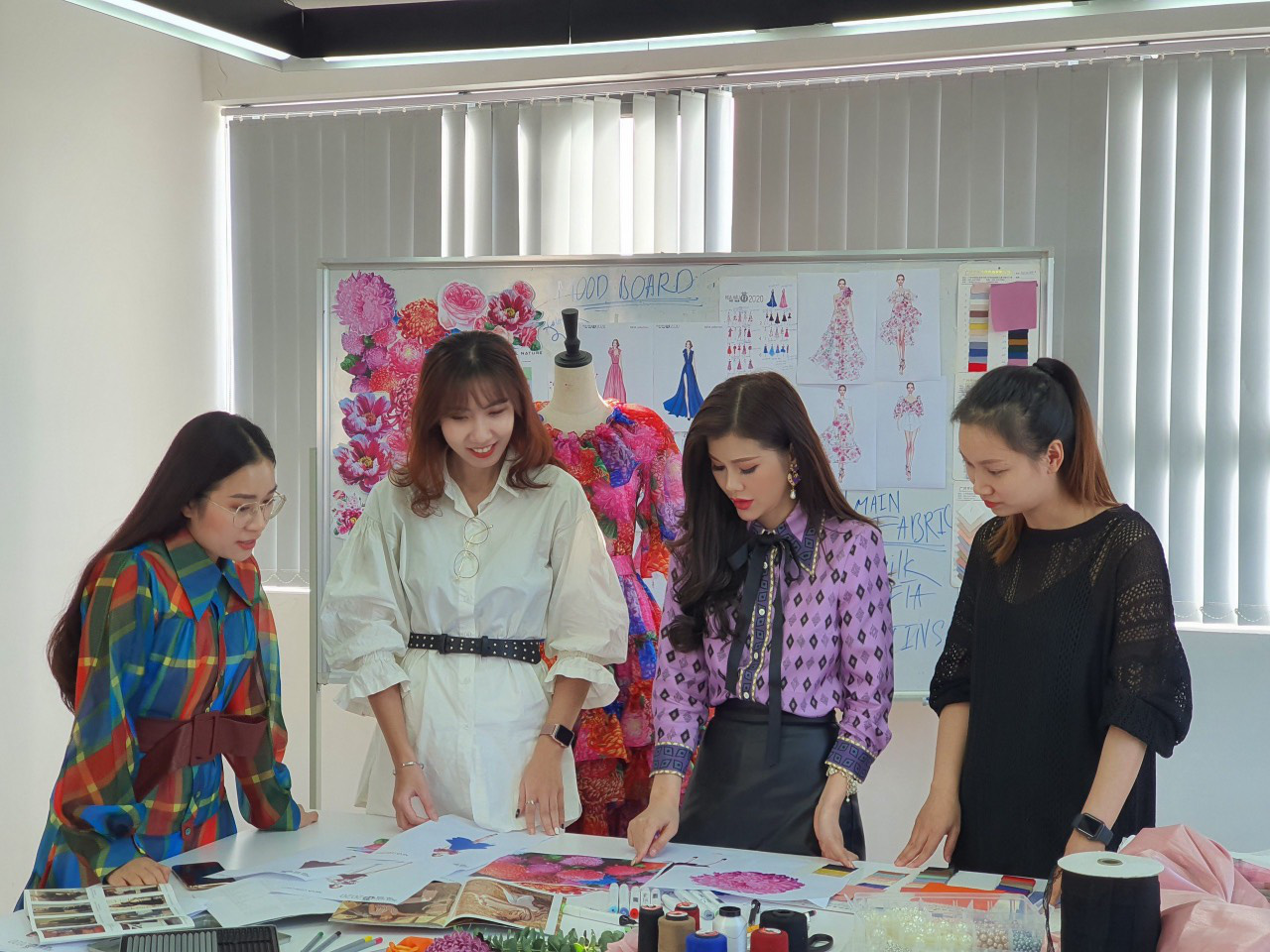 Điều kỳ diệu làm nên thành công của NEVA FASHION SHOW - Ảnh 1.