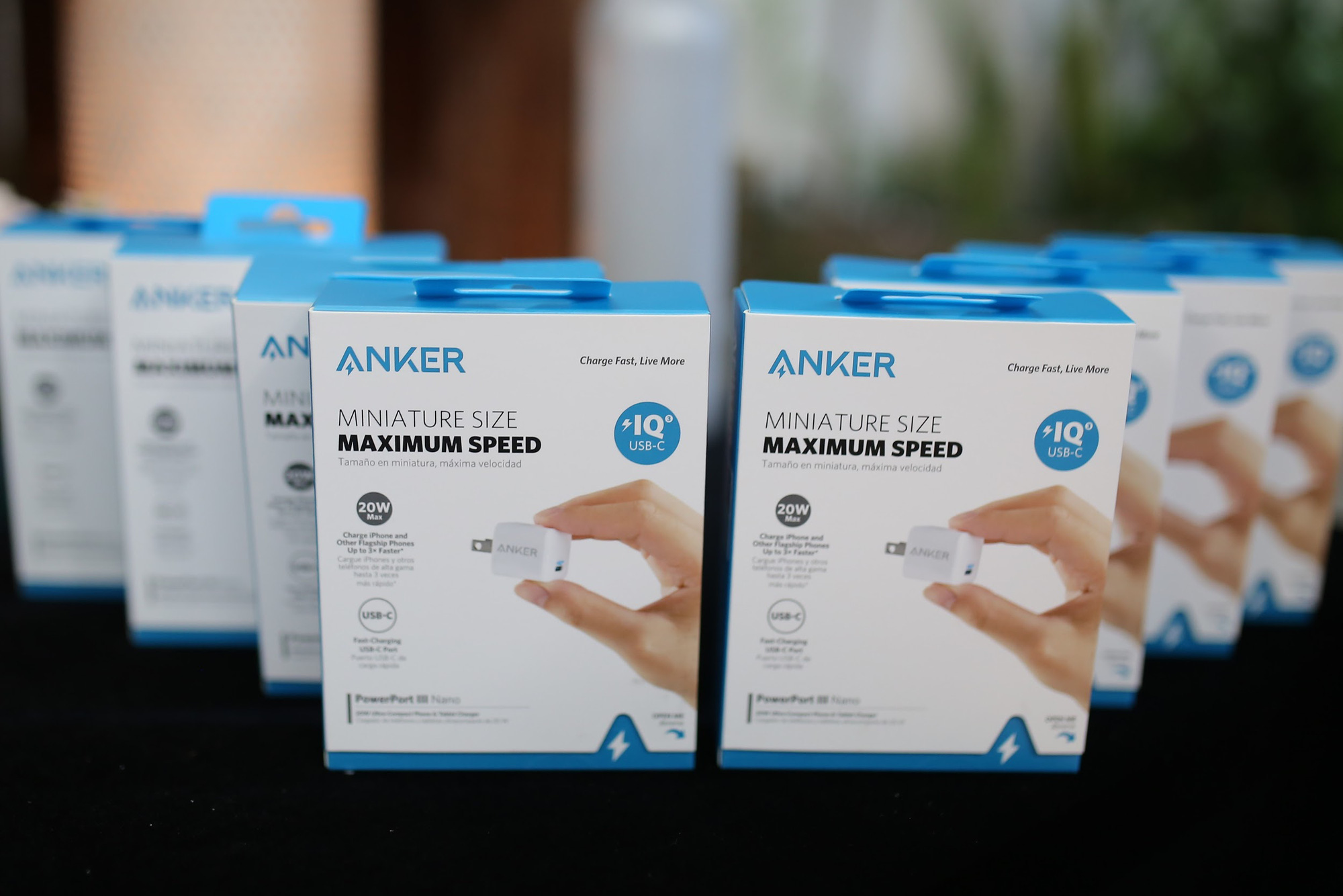 Anker PowerPort III Nano 20W, củ sạc nhanh siêu nhỏ cho iphone 12 - Ảnh 1.