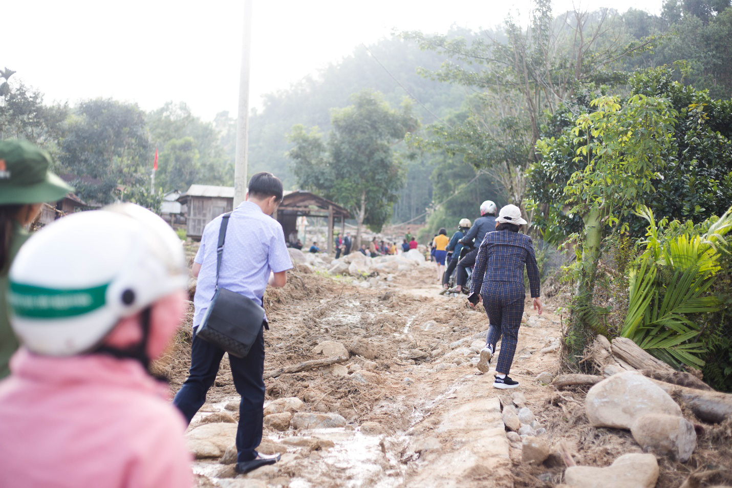 Thẩm mỹ viện Ngọc Dung và hành trình hướng về miền Trung - Ảnh 1.