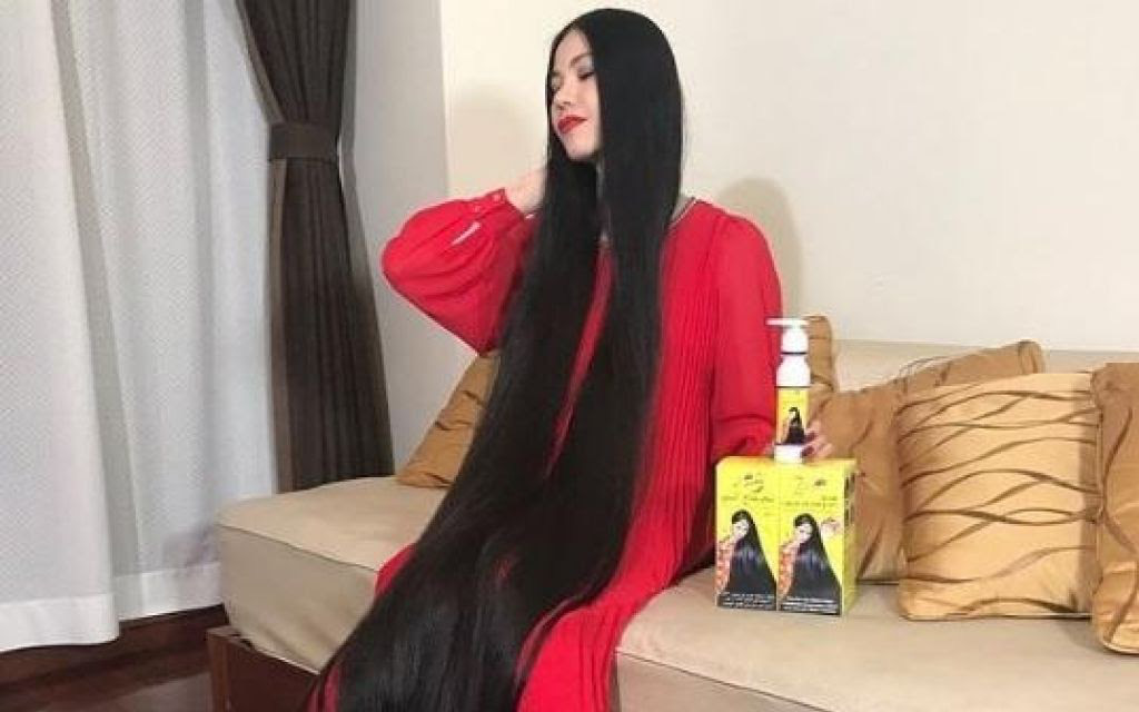 Cô gái Nhật sở hữu mái tóc dài 1m78 sau 15 năm không cắt và câu chuyện thú vị về những nàng Rapunzel đời thực