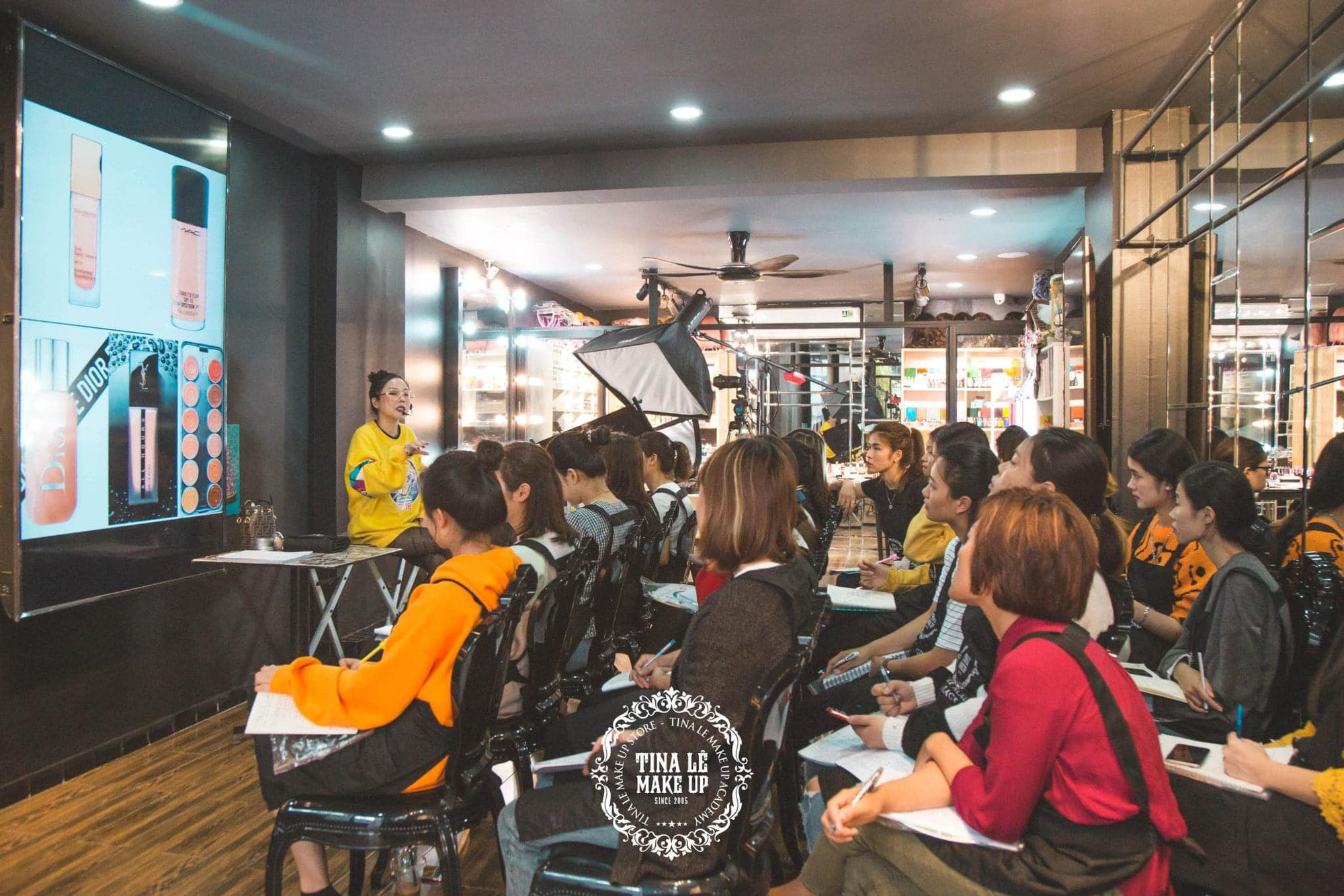 Ceo Lê Anh Thắng chia sẻ ba yếu tố cần thiết để trở thành một Makeup Artist chuyên nghiệp - Ảnh 1.