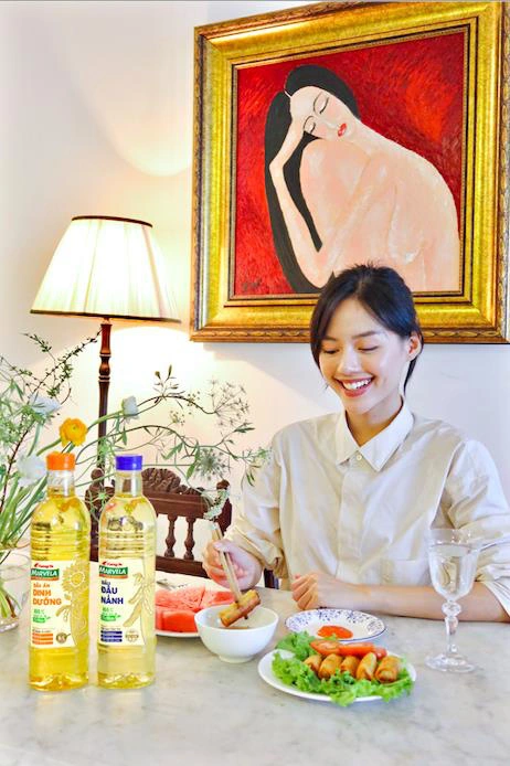Bắt xu hướng ăn healthy chuẩn như Khánh Linh cùng bộ đôi dầu ăn 100% nguyên liệu tự nhiên Tường An Marvela - Ảnh 3.