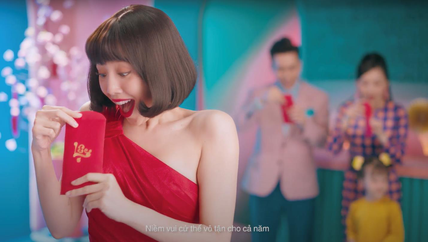 Chi tiết cực đắt giá mà các nàng không nên bỏ lỡ trong MV mới của Tóc Tiên - Ảnh 3.