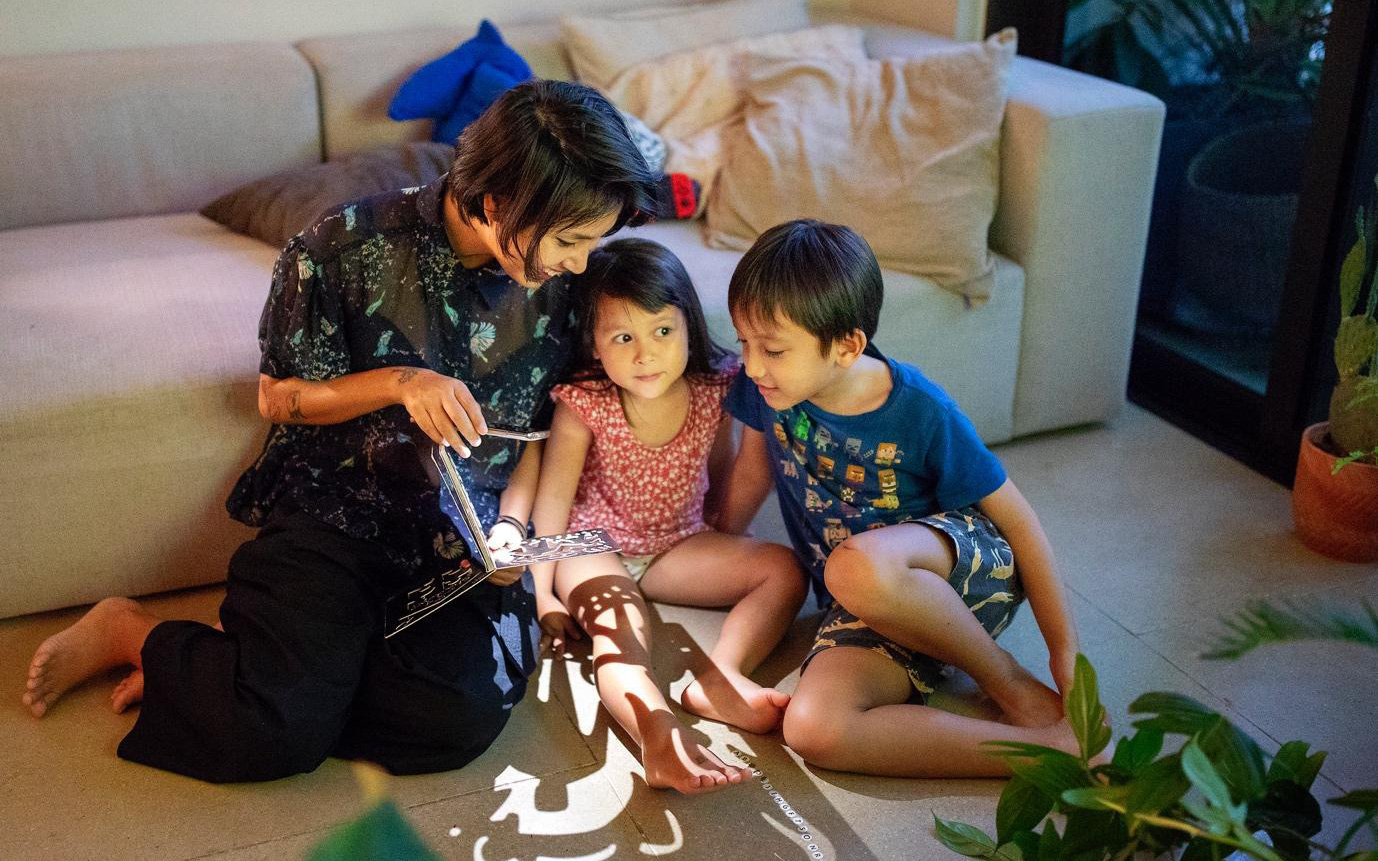 VJ Thuỳ Minh: Khi làm mẹ mình muốn thêm vào nhiều hơn định lượng của mềm dịu yêu thương