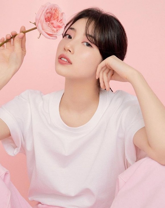 Cùng xuất hiện trên bìa tạp chí, "phi công trẻ" của Son Ye Jin và "tình đầu quốc dân" Suzy khiến netizen không thốt nên lời với hai gương mặt tuyệt tác - Ảnh 4.