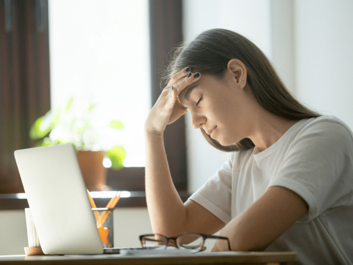 Làm thêm giờ đang bị biến tướng thành văn hóa độc hại: Chia sẻ từ một công ty truyền thông sẽ giúp chị em không ngược đãi với bản thân nữa! - Ảnh 2.