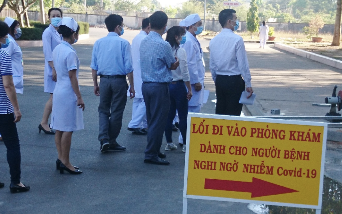 Đội phản ứng nhanh Bệnh viện Chợ Rẫy khẩn cấp lên đường chi viện chống dịch Covid-19 cho tỉnh Bình Thuận trong đêm 
