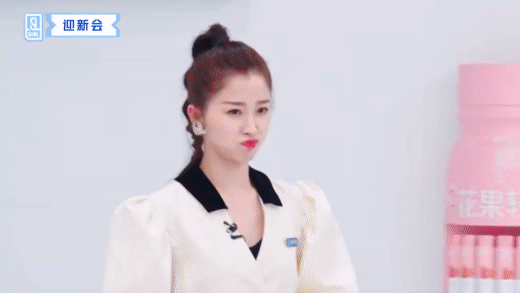 Màn reaction lố lăng đến mức phản cảm của sao "Trạm kế tiếp là hạnh phúc" khi thấy Lisa (BLACKPINK)  - Ảnh 7.