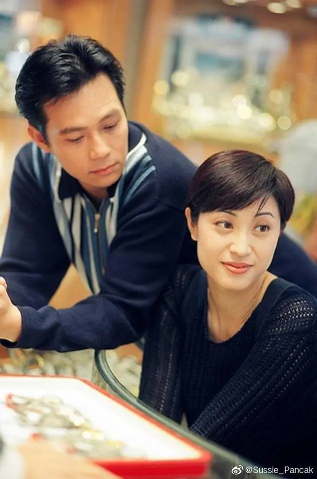 "Lệnh truy nã" của TVB: Phim khiến Cổ Thiên Lạc từ da trắng thành da nâu, nhan sắc Hoa hậu Hồng Kông gây chấn động  - Ảnh 8.