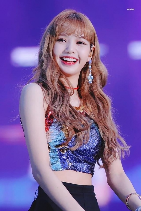 "Sáng Tạo Doanh" công bố huấn luyện viên, Lisa (BLACKPINK) bị so sánh với "đàn chị" Tống Thiến  - Ảnh 5.