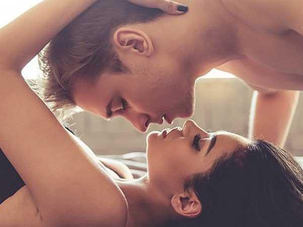 Học "gái hư" cách "yêu": Đừng xem thường sức mạnh của sexting khi chinh phục đàn ông, nó kích thích khinh khủng - Ảnh 2.