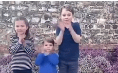 3 con nhà Công nương Kate gây sốt MXH khi xuất hiện trong đoạn video cổ vũ đội ngũ y tế chống dịch Covid-19, Hoàng tử út Louis gây bất ngờ hơn cả