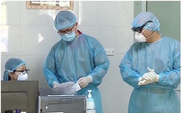 Bộ Y tế công bố 10 trường hợp mới nhiễm Covid-19, trong đó 3 ca có liên quan tới bệnh nhân số 133 tại Bệnh viện Bạch Mai