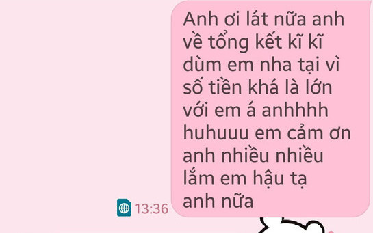 Cô gái bất cẩn đưa nhầm tiền cho shipper, nhưng hành động đẹp của người lạ đã khiến ai nấy đều thấy thật ấm lòng