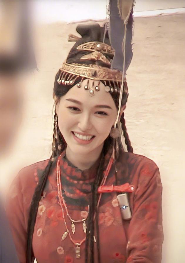 Rộ tin Đường Yên tái xuất sau sinh con, lại cùng Dương Dương làm cặp đôi "trai tài gái sắc" siêu sang chảnh - Ảnh 2.