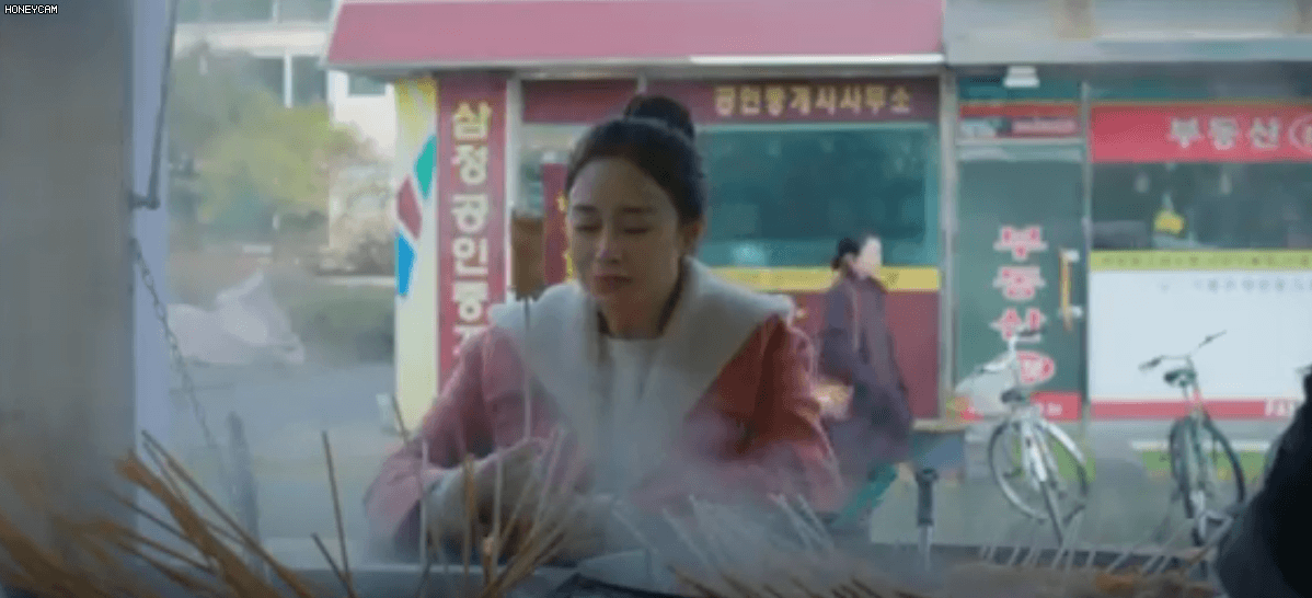 Kim Tae Hee siêu đáng yêu trong phim "Hi Bye, Mama": Bị mắng là "ma đói" vẫn muốn ăn cả thế giới - Ảnh 5.