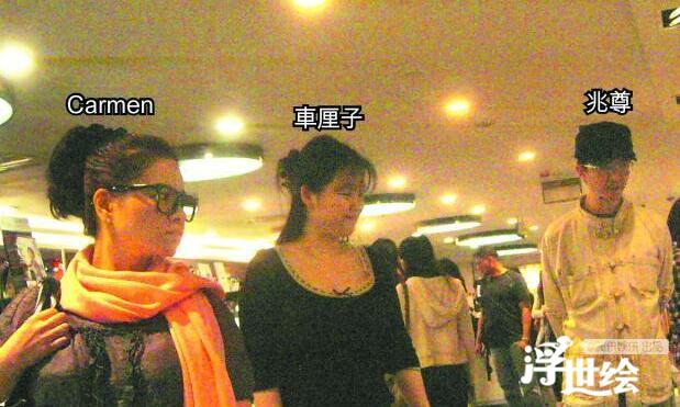 "Gia đình vui vẻ" của TVB: Nam phụ ẻo lả là tỷ phủ sống chung 3 bà vợ, nữ chính hát quán bar từng yêu Tạ Đình Phong - Ảnh 5.