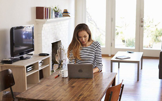 8 bí quyết sắp xếp góc làm việc tại nhà giúp bạn tập trung và giải quyết công việc hiệu quả