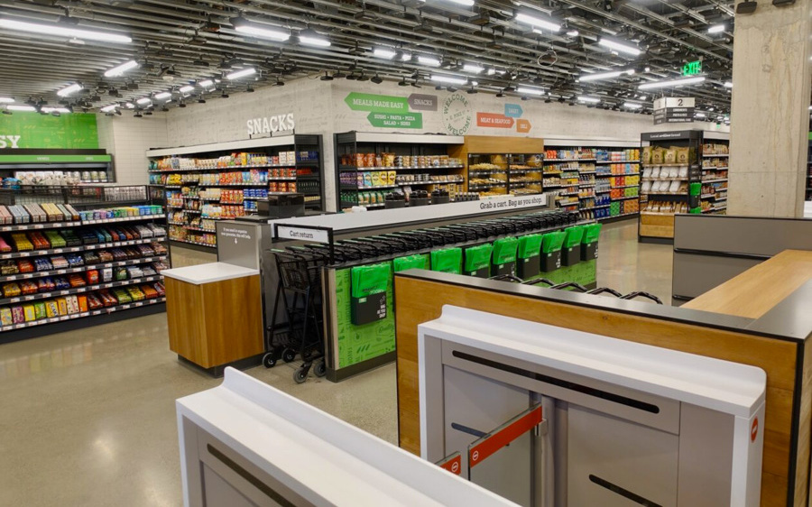 Bên trong siêu thị tự động của Amazon, nơi không có nhân viên thu ngân hay quầy hàng thanh toán