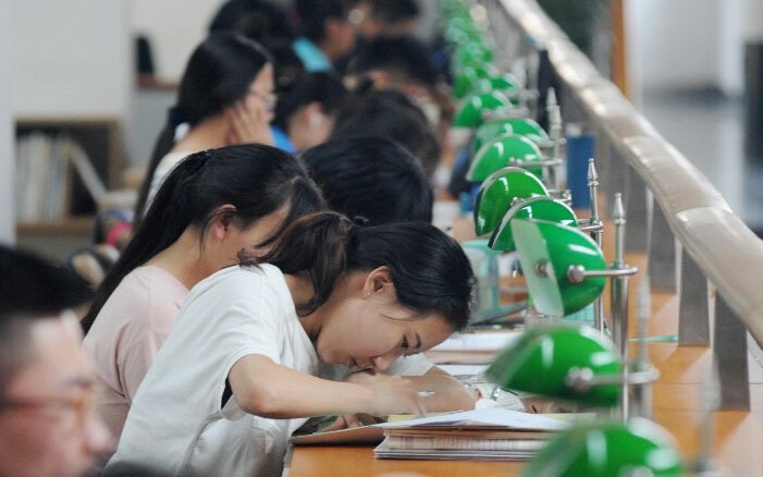 Trung Quốc hoãn toàn bộ kỳ thi đầu vào đại học vì ảnh hưởng của dịch Covid-19