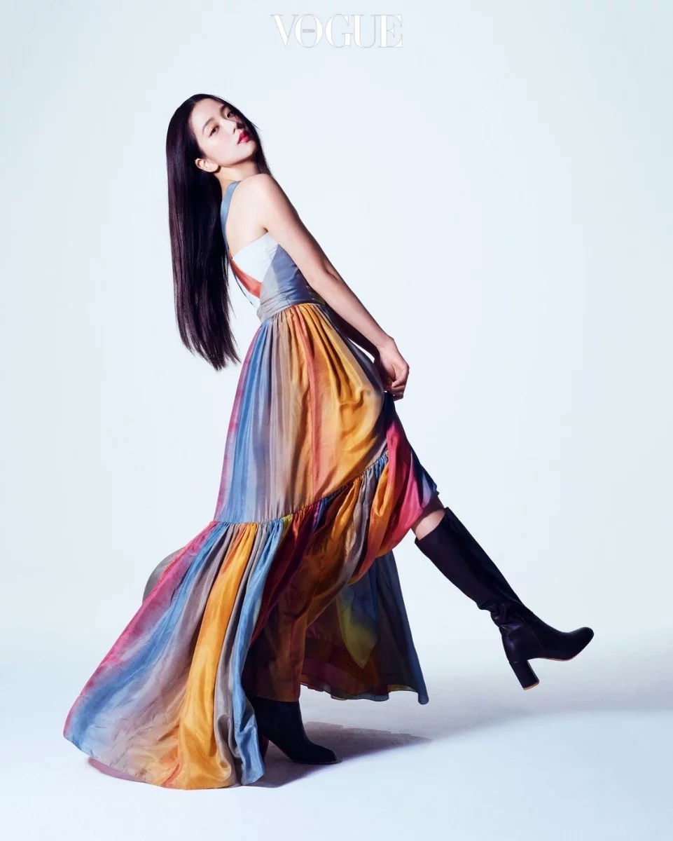 Jisoo đọ sắc cùng "tiểu tam" đang hot nhất màn ảnh Hàn, chứng minh: Idol cũng có thể đẹp chẳng kém diễn viên - Ảnh 4.