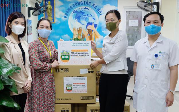 700 hộp khẩu trang Ohki Nhật Bản đến tay bệnh nhân Viện nhi Trung ương