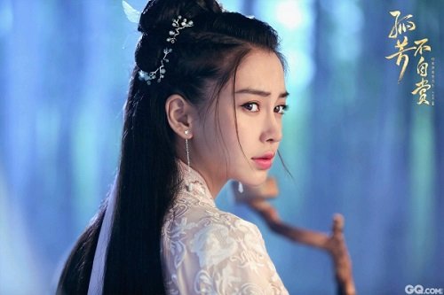 Sau vụ hớ hênh trên truyền hình, Angelababy bị chê cười vô dụng, netizen còn đào bới chuyện ê chề này - Ảnh 8.