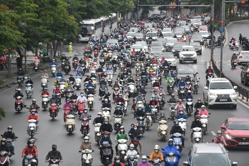 Nới lỏng giãn cách xã hội: Hân hoan đấy, nhưng đừng chủ quan! - Ảnh 6.