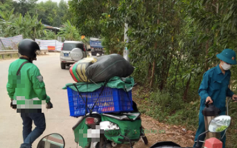 Chất lượng sản phẩm tốt, giao đầy đủ nhưng shop vẫn bị đánh giá 1 sao vì &quot;tai nạn&quot; khiến khách phải đạp xe 10 cây số để nhận hàng