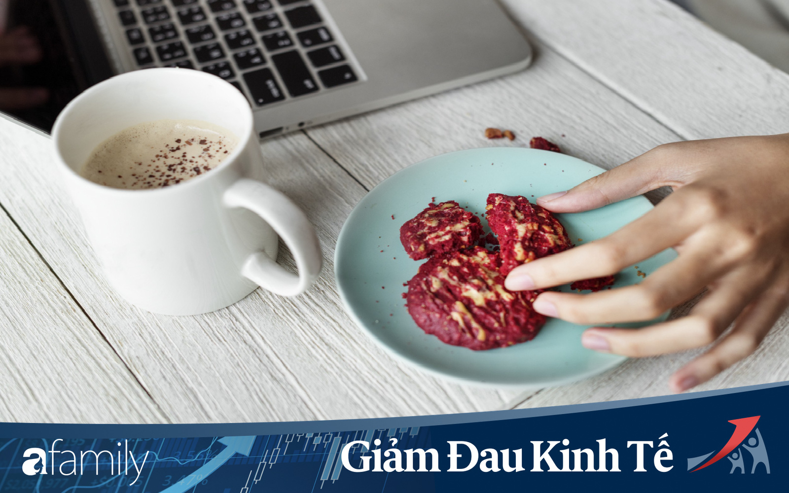 4 bí kíp giúp dân công sở từ bỏ thói quen ăn uống vô tội vạ khi làm việc ở nhà