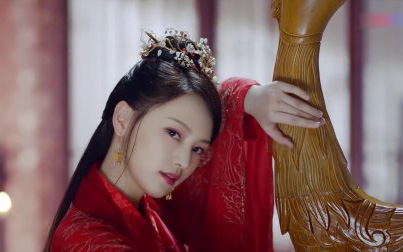 Màu đỏ tượng trưng may mắn và hạnh phúc nhưng nguyên nhân thật sự khiến các nàng kỹ nữ thanh lâu Trung Hoa xưa luôn mang sợi dây đỏ bên người là gì?