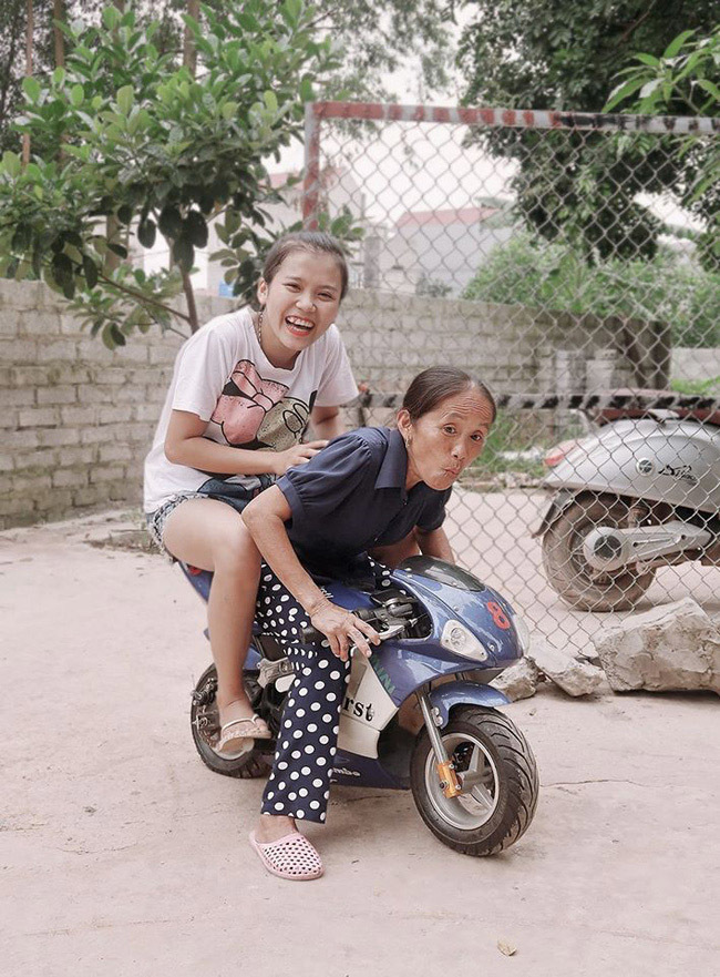 Bà Tân Vlog bất ngờ lên tiếng phủ nhận có con gái ruột, tiết lộ lý do nhận Thanh Lương làm con nuôi - Ảnh 3.