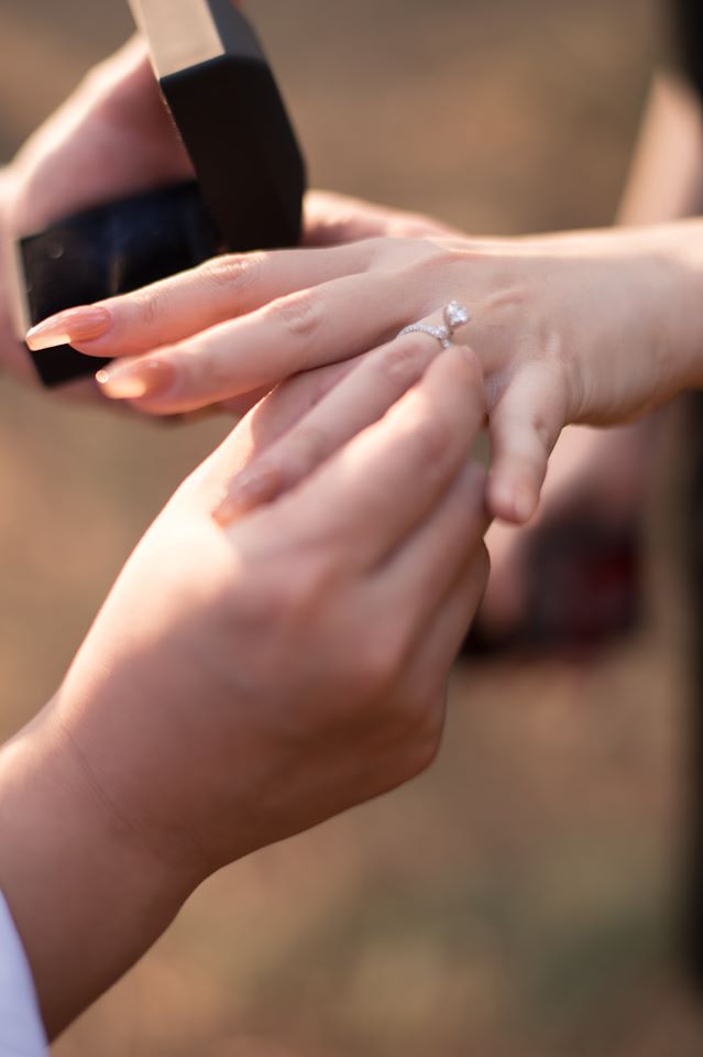 "Yêu nữ hàng hiệu" Vũ Hạnh Nguyên được nhạc sĩ "Nồng nàn Hà Nội" cầu hôn sau 5 năm hẹn hò - Ảnh 6.