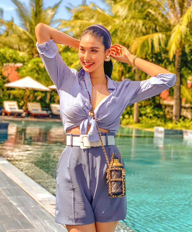 Street style sao Việt: Diện quần cạp trễ Ngọc Trinh phải dùng tay kéo quần xém tụt, Hà Hồ diện váy vàng trong suốt khoe đường thắt eo nuột nà - Ảnh 9.