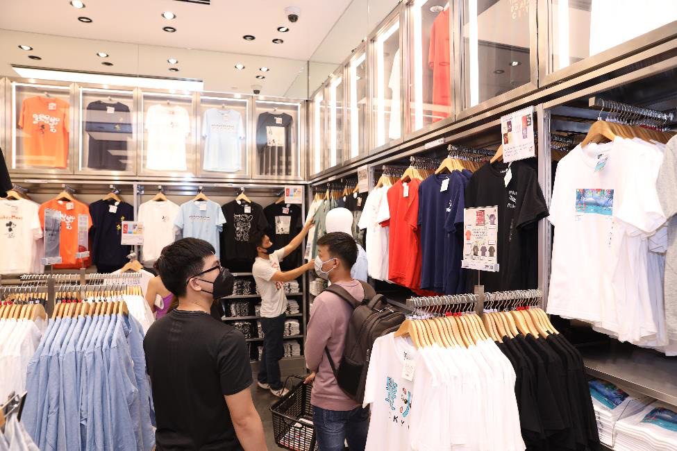 Khai trương đến cửa hàng thứ 3 với UNIQLO SC Vivocity, vì sao UNIQLO vẫn duy trì được sức hút? - Ảnh 3.