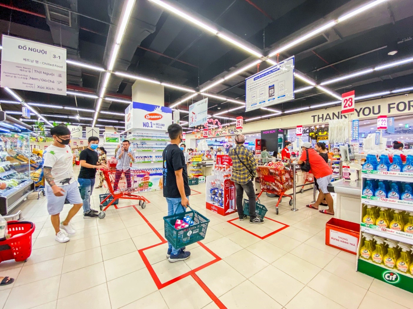 Đi chợ online và offline siêu tiết kiệm với LOTTE Mart - Ảnh 1.