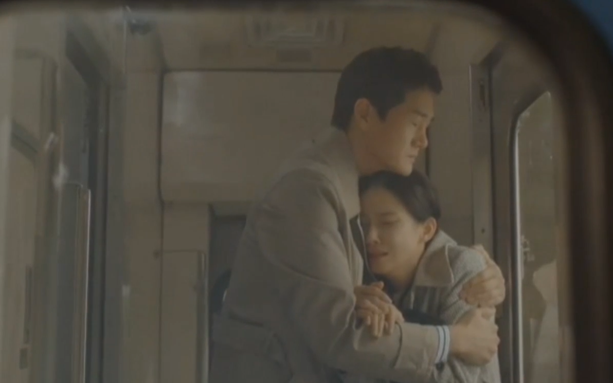 Khi hoa tình yêu nở: Ji Soo (Lee Bo Young) bất chấp tất cả làm “tiểu tam”, đến mức bị cả bố vợ của người tình tìm gặp để dằn mặt