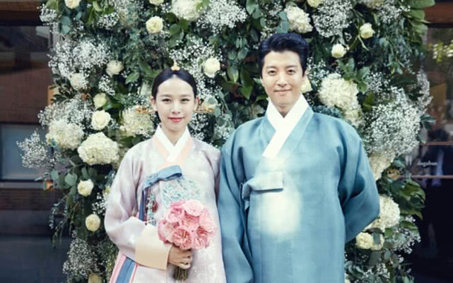 Lộ nguyên nhân khiến Lee Dong Gun và vợ ly hôn, hóa ra lại liên quan tới nhân cách này của nam tài tử 