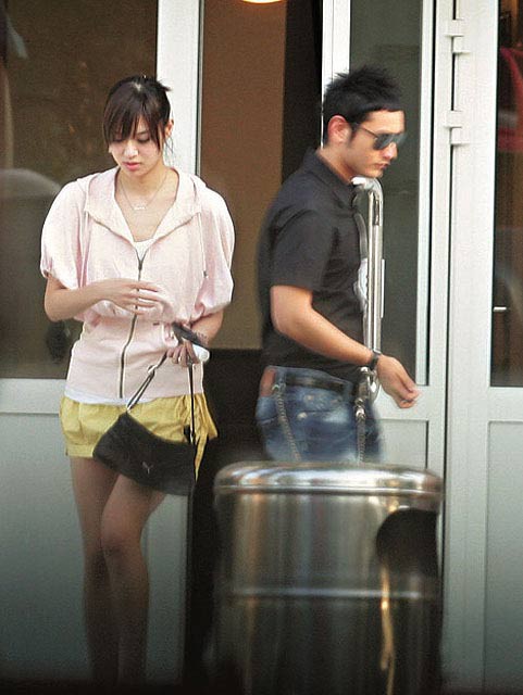 Hơn 10 năm trước, Angelababy từng bị tố là "Hồ ly giật bồ" trơ trẽn nhất Cbiz, biết Huỳnh Hiểu Minh có người yêu vẫn ngang nhiên chen chân đòi danh phận? - Ảnh 3.