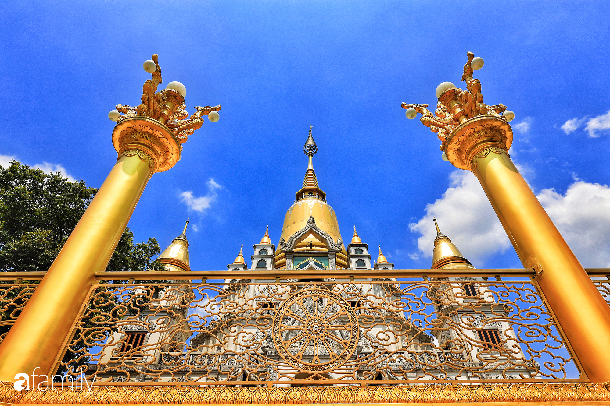 Chiêm ngưỡng từng ngóc ngách quanh ngôi chùa ở Sài Gòn được bình chọn là 1 trong 10 ngôi chùa đẹp nhất thế giới, bước chân đến đâu là &quot;ngộp thở&quot; đến đấy vì sự kỳ công - Ảnh 15.